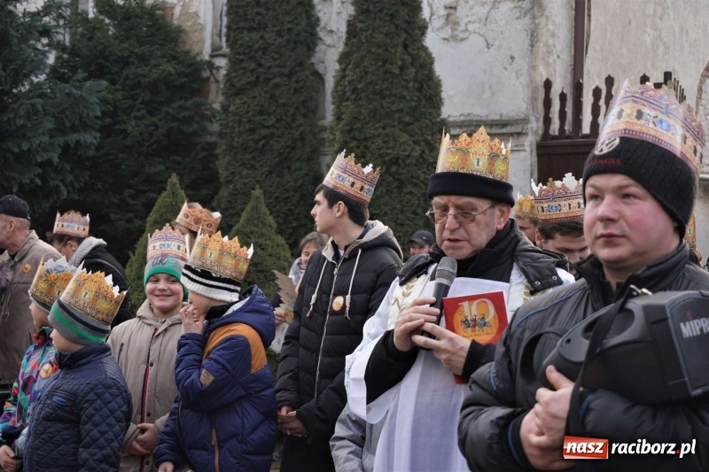 Zdjęcie w galerii na portalu naszraciborz.pl: Orszak Trzech Króli w Gamowie wiadomości z regionu