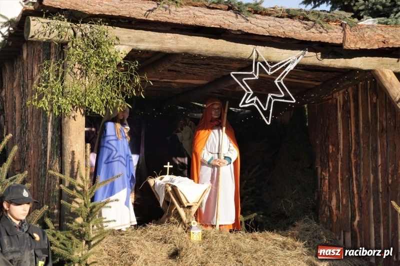Zdjęcie w galerii na portalu naszraciborz.pl: Orszak Trzech Króli w Gamowie wiadomości z regionu