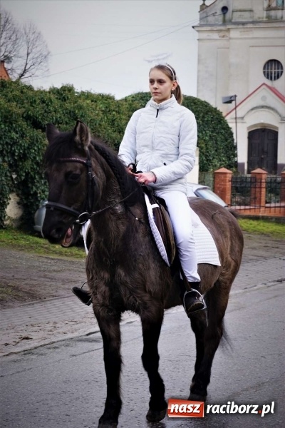 Zdjęcie w galerii na portalu naszraciborz.pl: Orszak Trzech Króli w Gamowie wiadomości z regionu
