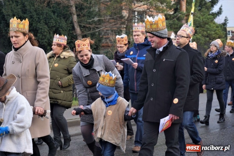 Zdjęcie w galerii na portalu naszraciborz.pl: Orszak Trzech Króli w Gamowie wiadomości z regionu