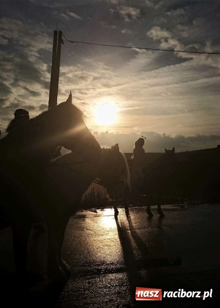 Zdjęcie w galerii na portalu naszraciborz.pl: Orszak Trzech Króli w Gamowie wiadomości z regionu