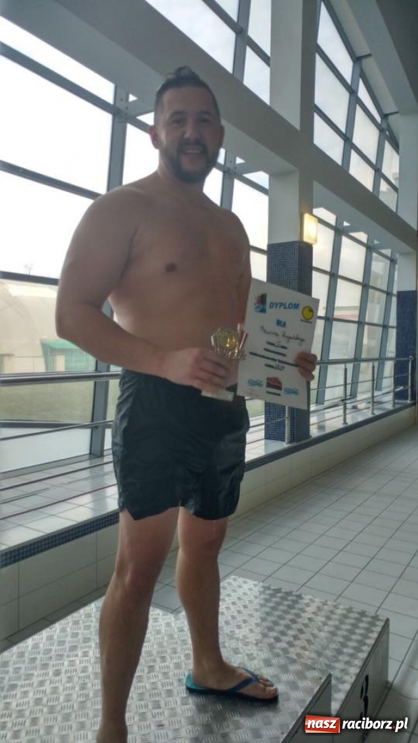 Zdjęcie w galerii na portalu naszraciborz.pl: Rekordowy zjazd rurą w H2Ostróg  wiadomości z regionu