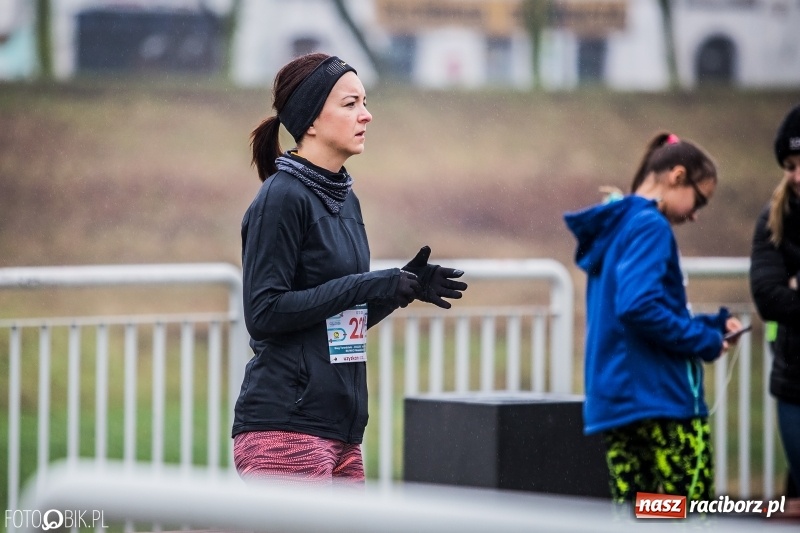 Zdjęcie w galerii na portalu naszraciborz.pl: IV Bieg Nadodrzański zainaugurował cykl 4BiegiRacibórz FOTO i WIDEO wiadomości z regionu