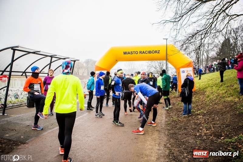 Zdjęcie w galerii na portalu naszraciborz.pl: IV Bieg Nadodrzański zainaugurował cykl 4BiegiRacibórz FOTO i WIDEO wiadomości z regionu