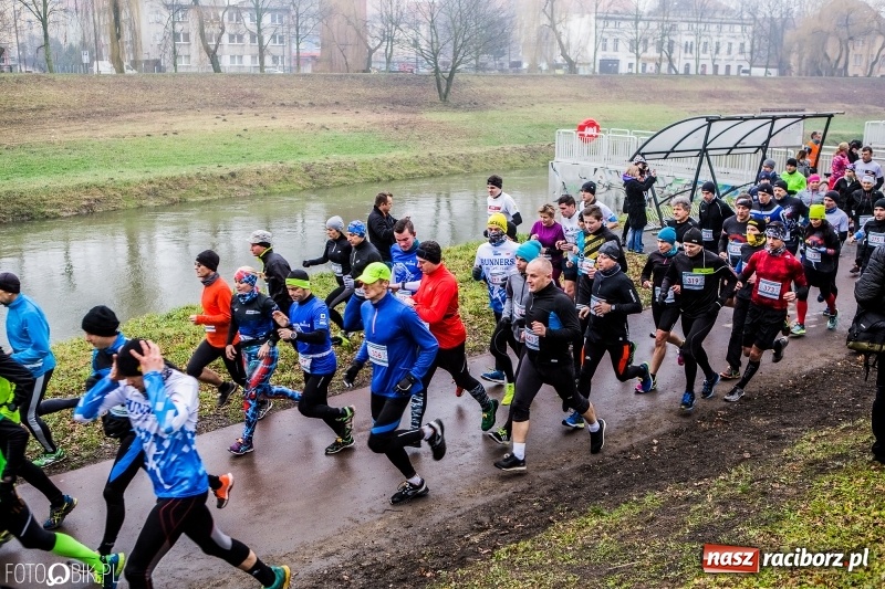 Zdjęcie w galerii na portalu naszraciborz.pl: IV Bieg Nadodrzański zainaugurował cykl 4BiegiRacibórz FOTO i WIDEO wiadomości z regionu