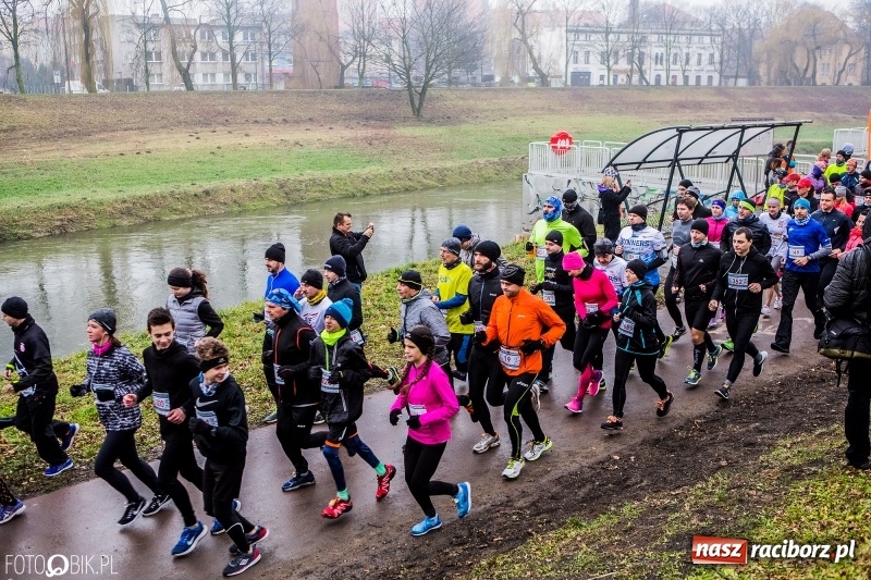 Zdjęcie w galerii na portalu naszraciborz.pl: IV Bieg Nadodrzański zainaugurował cykl 4BiegiRacibórz FOTO i WIDEO wiadomości z regionu