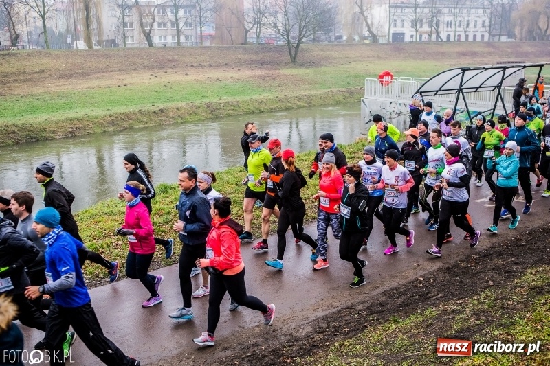 Zdjęcie w galerii na portalu naszraciborz.pl: IV Bieg Nadodrzański zainaugurował cykl 4BiegiRacibórz FOTO i WIDEO wiadomości z regionu