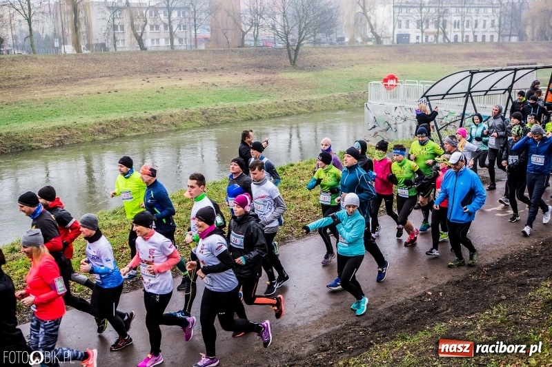 Zdjęcie w galerii na portalu naszraciborz.pl: IV Bieg Nadodrzański zainaugurował cykl 4BiegiRacibórz FOTO i WIDEO wiadomości z regionu