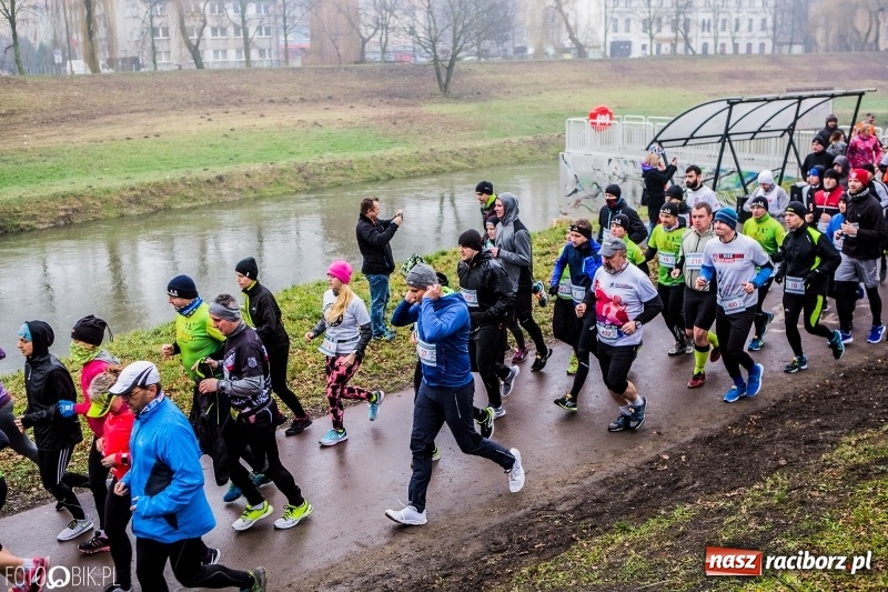Zdjęcie w galerii na portalu naszraciborz.pl: IV Bieg Nadodrzański zainaugurował cykl 4BiegiRacibórz FOTO i WIDEO wiadomości z regionu