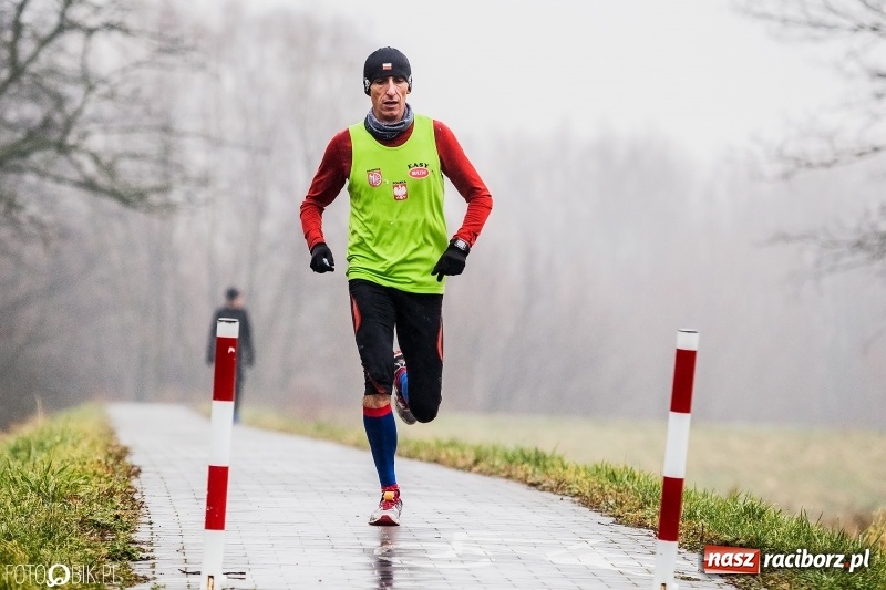 Zdjęcie w galerii na portalu naszraciborz.pl: IV Bieg Nadodrzański zainaugurował cykl 4BiegiRacibórz FOTO i WIDEO wiadomości z regionu