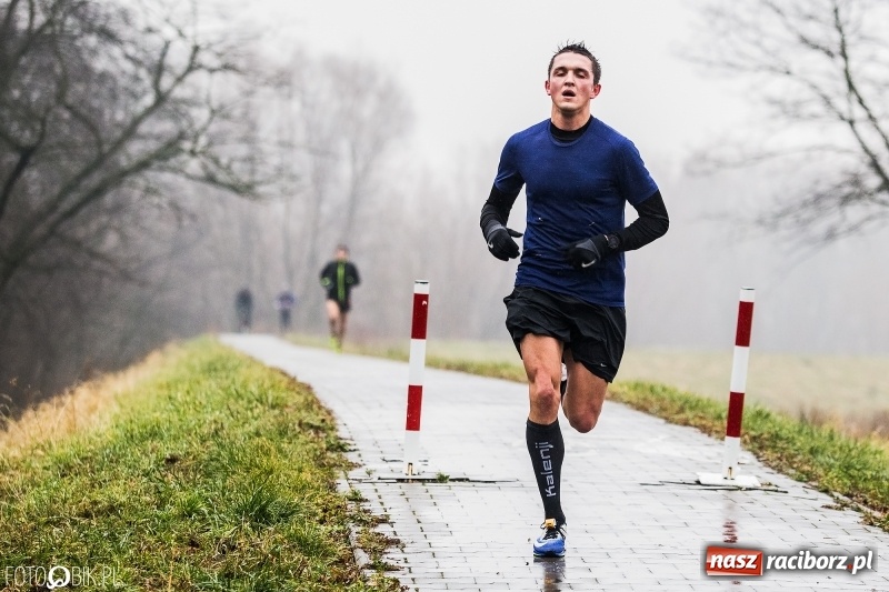 Zdjęcie w galerii na portalu naszraciborz.pl: IV Bieg Nadodrzański zainaugurował cykl 4BiegiRacibórz FOTO i WIDEO wiadomości z regionu