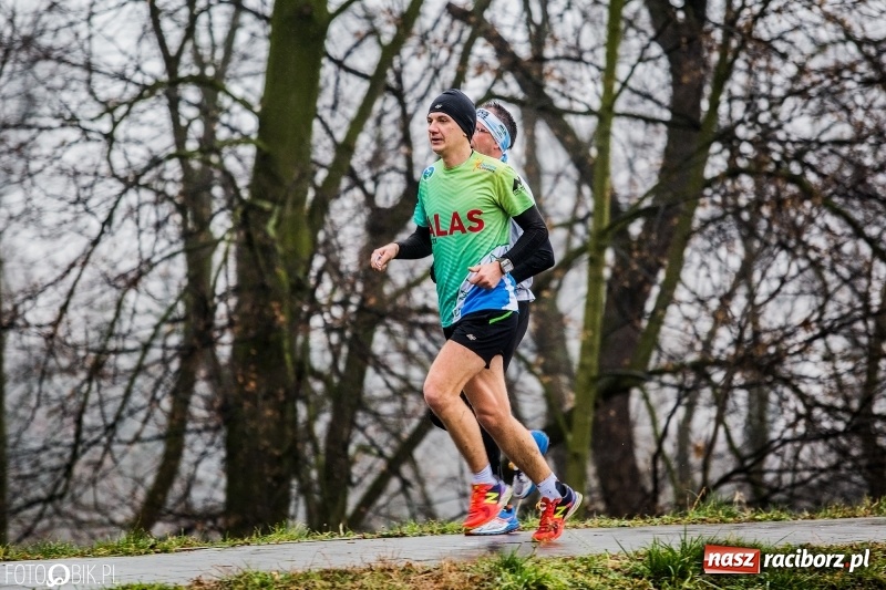 Zdjęcie w galerii na portalu naszraciborz.pl: IV Bieg Nadodrzański zainaugurował cykl 4BiegiRacibórz FOTO i WIDEO wiadomości z regionu