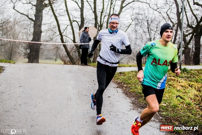 Zdjęcie w galerii na portalu naszraciborz.pl: IV Bieg Nadodrzański zainaugurował cykl 4BiegiRacibórz FOTO i WIDEO wiadomości z regionu