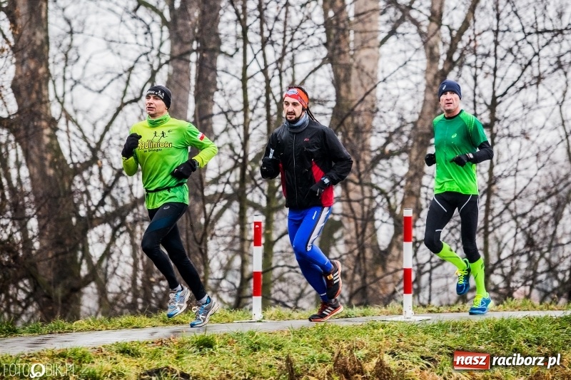 Zdjęcie w galerii na portalu naszraciborz.pl: IV Bieg Nadodrzański zainaugurował cykl 4BiegiRacibórz FOTO i WIDEO wiadomości z regionu
