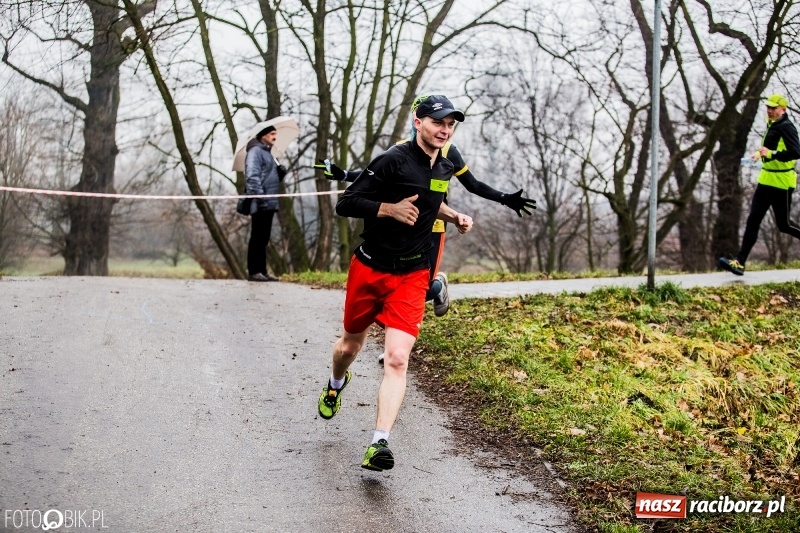 Zdjęcie w galerii na portalu naszraciborz.pl: IV Bieg Nadodrzański zainaugurował cykl 4BiegiRacibórz FOTO i WIDEO wiadomości z regionu