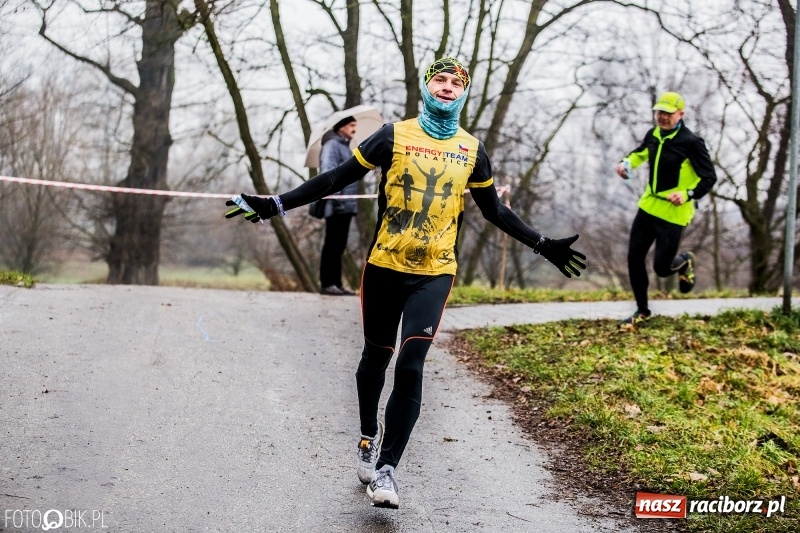 Zdjęcie w galerii na portalu naszraciborz.pl: IV Bieg Nadodrzański zainaugurował cykl 4BiegiRacibórz FOTO i WIDEO wiadomości z regionu