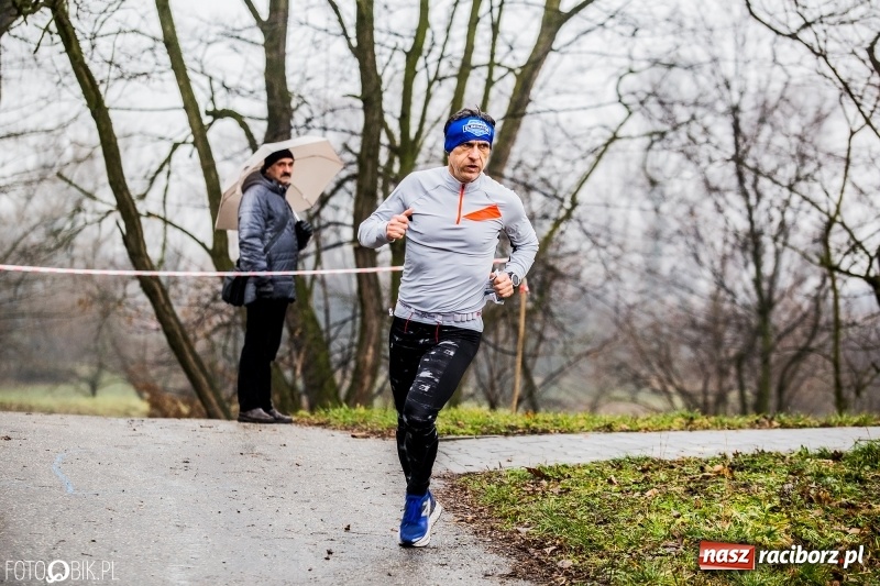 Zdjęcie w galerii na portalu naszraciborz.pl: IV Bieg Nadodrzański zainaugurował cykl 4BiegiRacibórz FOTO i WIDEO wiadomości z regionu
