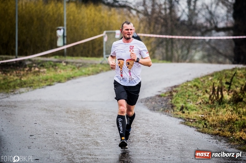 Zdjęcie w galerii na portalu naszraciborz.pl: IV Bieg Nadodrzański zainaugurował cykl 4BiegiRacibórz FOTO i WIDEO wiadomości z regionu
