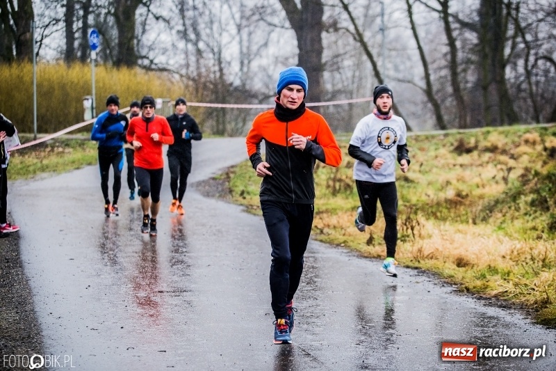 Zdjęcie w galerii na portalu naszraciborz.pl: IV Bieg Nadodrzański zainaugurował cykl 4BiegiRacibórz FOTO i WIDEO wiadomości z regionu