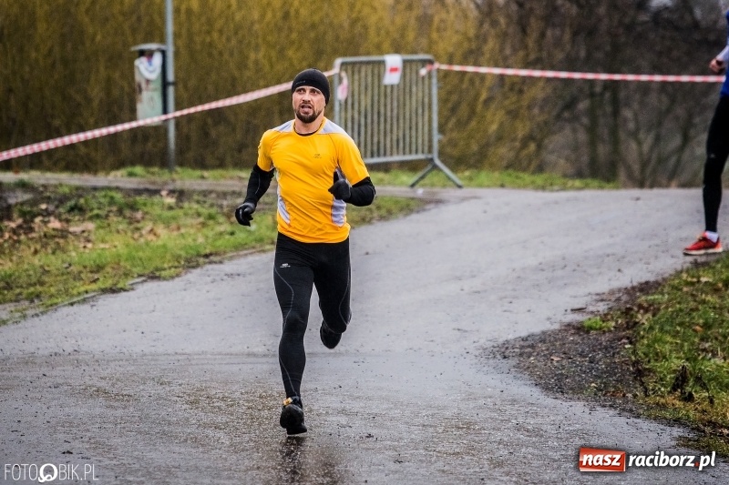 Zdjęcie w galerii na portalu naszraciborz.pl: IV Bieg Nadodrzański zainaugurował cykl 4BiegiRacibórz FOTO i WIDEO wiadomości z regionu