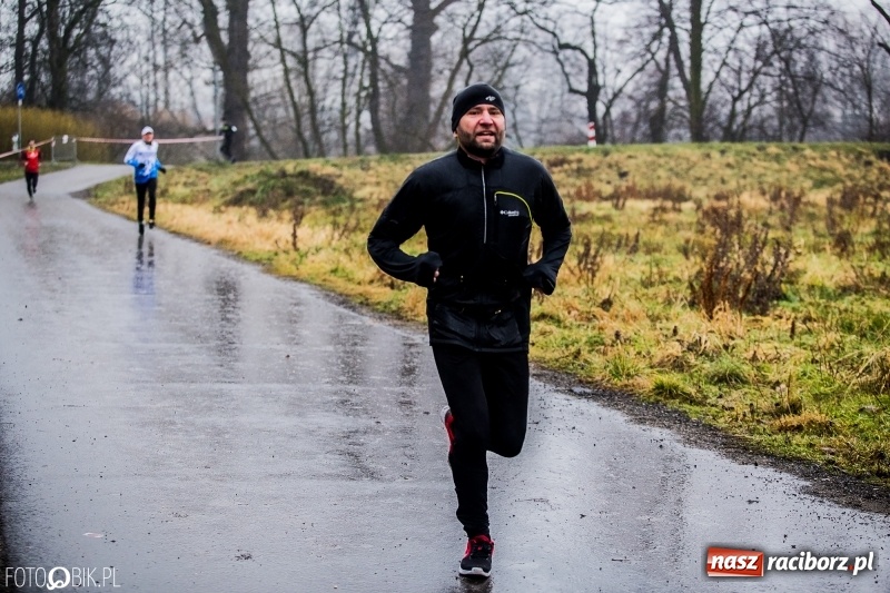 Zdjęcie w galerii na portalu naszraciborz.pl: IV Bieg Nadodrzański zainaugurował cykl 4BiegiRacibórz FOTO i WIDEO wiadomości z regionu