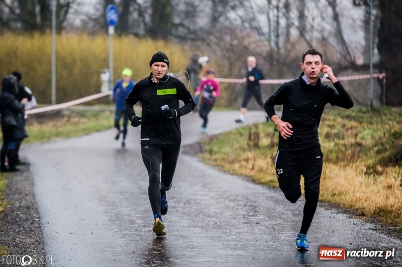 Zdjęcie w galerii na portalu naszraciborz.pl: IV Bieg Nadodrzański zainaugurował cykl 4BiegiRacibórz FOTO i WIDEO wiadomości z regionu