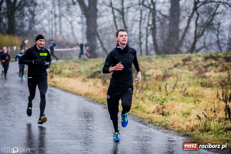 Zdjęcie w galerii na portalu naszraciborz.pl: IV Bieg Nadodrzański zainaugurował cykl 4BiegiRacibórz FOTO i WIDEO wiadomości z regionu