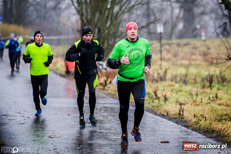 Zdjęcie w galerii na portalu naszraciborz.pl: IV Bieg Nadodrzański zainaugurował cykl 4BiegiRacibórz FOTO i WIDEO wiadomości z regionu