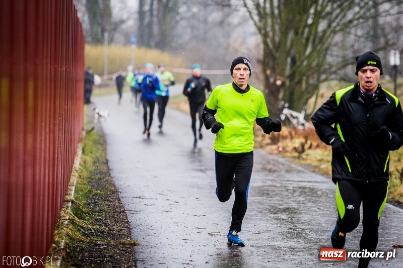 Zdjęcie w galerii na portalu naszraciborz.pl: IV Bieg Nadodrzański zainaugurował cykl 4BiegiRacibórz FOTO i WIDEO wiadomości z regionu