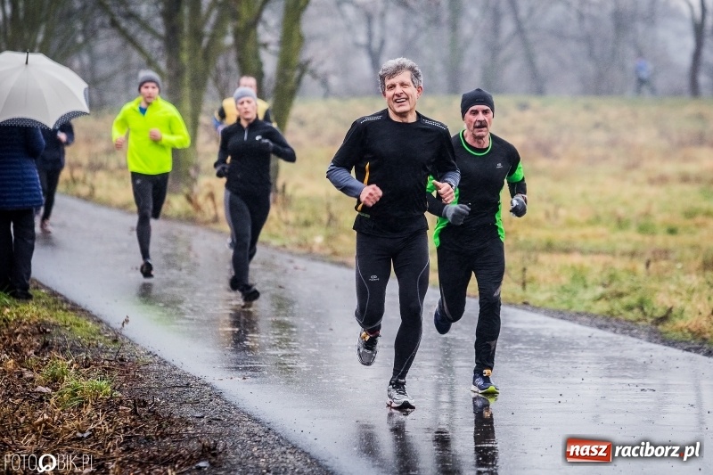 Zdjęcie w galerii na portalu naszraciborz.pl: IV Bieg Nadodrzański zainaugurował cykl 4BiegiRacibórz FOTO i WIDEO wiadomości z regionu