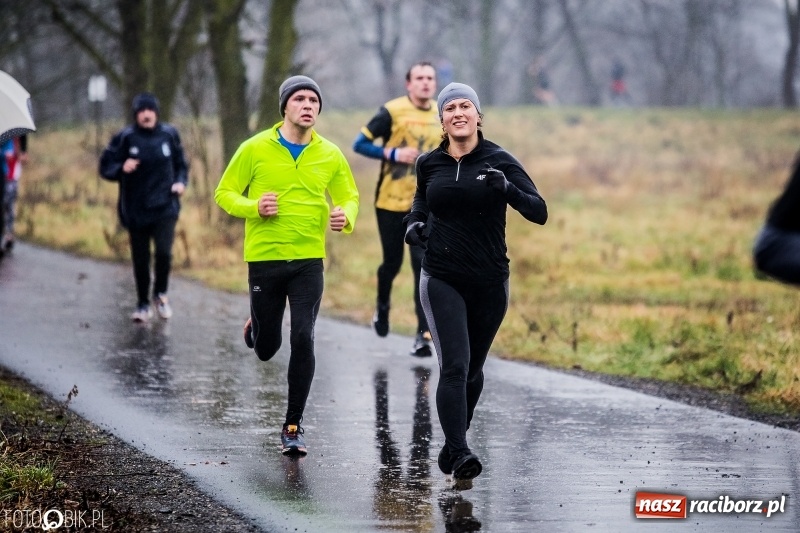 Zdjęcie w galerii na portalu naszraciborz.pl: IV Bieg Nadodrzański zainaugurował cykl 4BiegiRacibórz FOTO i WIDEO wiadomości z regionu
