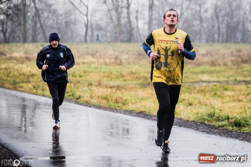 Zdjęcie w galerii na portalu naszraciborz.pl: IV Bieg Nadodrzański zainaugurował cykl 4BiegiRacibórz FOTO i WIDEO wiadomości z regionu