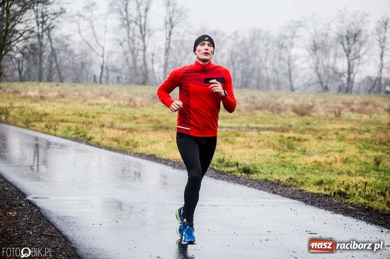 Zdjęcie w galerii na portalu naszraciborz.pl: IV Bieg Nadodrzański zainaugurował cykl 4BiegiRacibórz FOTO i WIDEO wiadomości z regionu