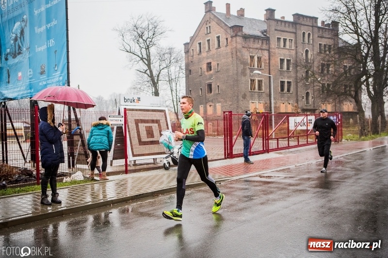 Zdjęcie w galerii na portalu naszraciborz.pl: IV Bieg Nadodrzański zainaugurował cykl 4BiegiRacibórz FOTO i WIDEO wiadomości z regionu