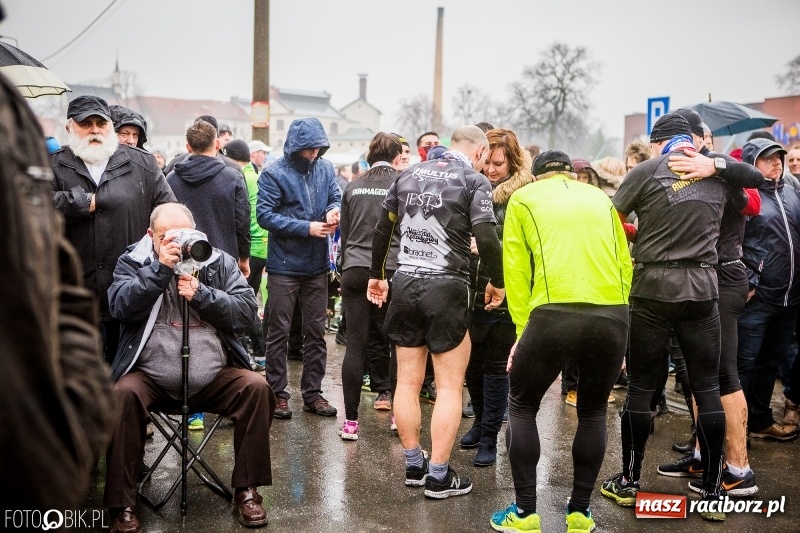 Zdjęcie w galerii na portalu naszraciborz.pl: IV Bieg Nadodrzański zainaugurował cykl 4BiegiRacibórz FOTO i WIDEO wiadomości z regionu