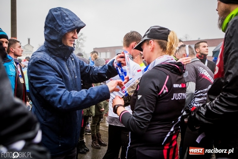 Zdjęcie w galerii na portalu naszraciborz.pl: IV Bieg Nadodrzański zainaugurował cykl 4BiegiRacibórz FOTO i WIDEO wiadomości z regionu