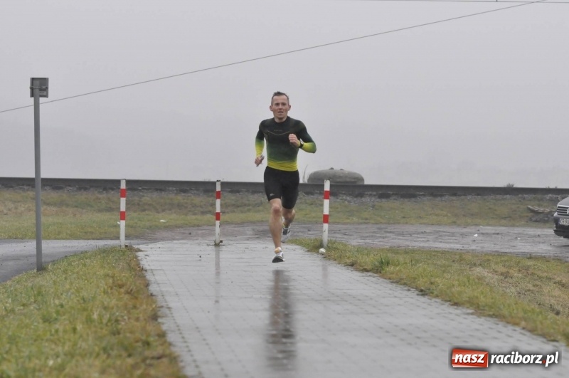 Zdjęcie w galerii na portalu naszraciborz.pl: IV Bieg Nadodrzański zainaugurował cykl 4BiegiRacibórz FOTO i WIDEO wiadomości z regionu