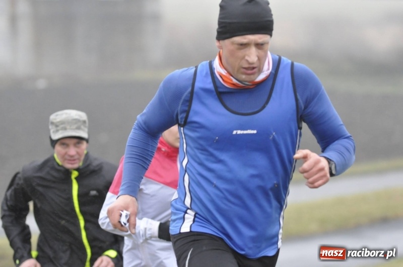 Zdjęcie w galerii na portalu naszraciborz.pl: IV Bieg Nadodrzański zainaugurował cykl 4BiegiRacibórz FOTO i WIDEO wiadomości z regionu