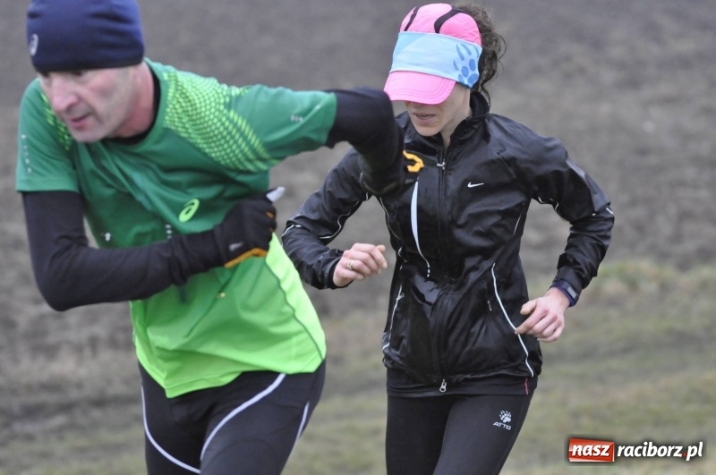 Zdjęcie w galerii na portalu naszraciborz.pl: IV Bieg Nadodrzański zainaugurował cykl 4BiegiRacibórz FOTO i WIDEO wiadomości z regionu