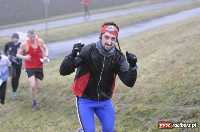 Zdjęcie w galerii na portalu naszraciborz.pl: IV Bieg Nadodrzański zainaugurował cykl 4BiegiRacibórz FOTO i WIDEO wiadomości z regionu