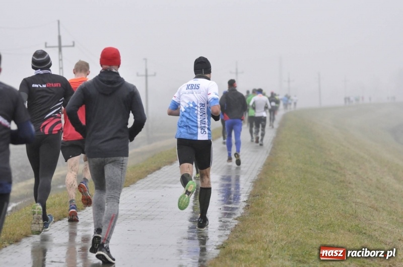 Zdjęcie w galerii na portalu naszraciborz.pl: IV Bieg Nadodrzański zainaugurował cykl 4BiegiRacibórz FOTO i WIDEO wiadomości z regionu