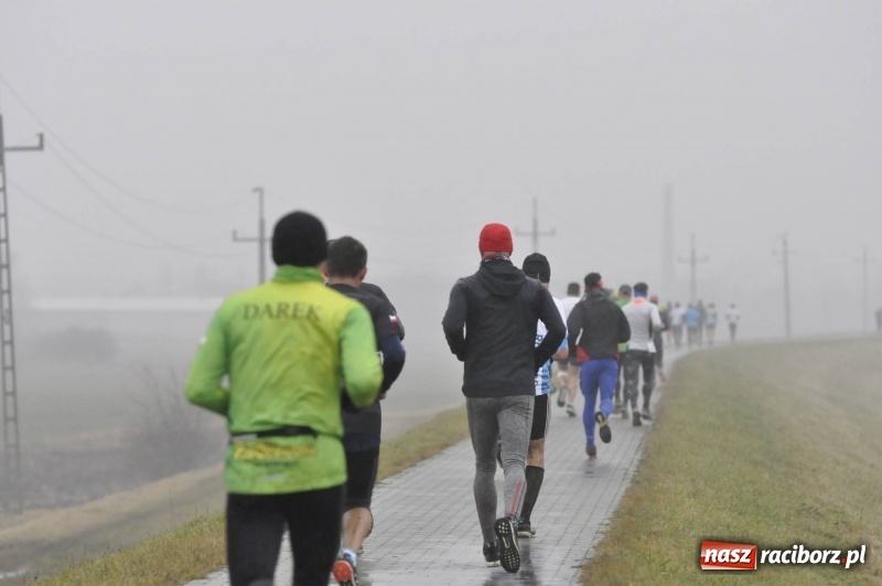 Zdjęcie w galerii na portalu naszraciborz.pl: IV Bieg Nadodrzański zainaugurował cykl 4BiegiRacibórz FOTO i WIDEO wiadomości z regionu