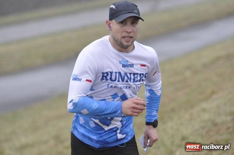 Zdjęcie w galerii na portalu naszraciborz.pl: IV Bieg Nadodrzański zainaugurował cykl 4BiegiRacibórz FOTO i WIDEO wiadomości z regionu