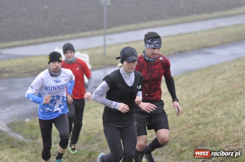 Zdjęcie w galerii na portalu naszraciborz.pl: IV Bieg Nadodrzański zainaugurował cykl 4BiegiRacibórz FOTO i WIDEO wiadomości z regionu