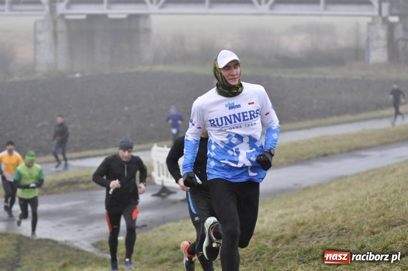 Zdjęcie w galerii na portalu naszraciborz.pl: IV Bieg Nadodrzański zainaugurował cykl 4BiegiRacibórz FOTO i WIDEO wiadomości z regionu