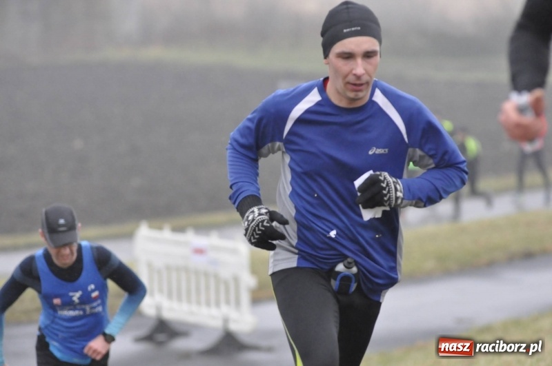 Zdjęcie w galerii na portalu naszraciborz.pl: IV Bieg Nadodrzański zainaugurował cykl 4BiegiRacibórz FOTO i WIDEO wiadomości z regionu