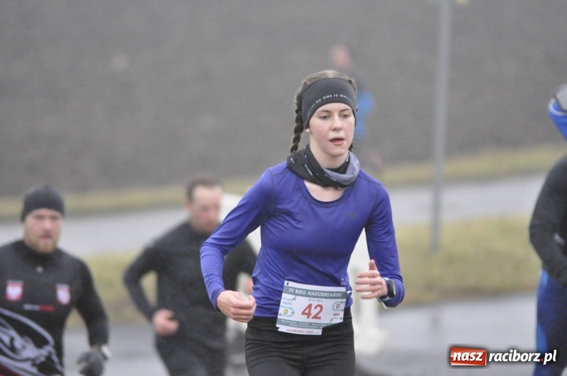 Zdjęcie w galerii na portalu naszraciborz.pl: IV Bieg Nadodrzański zainaugurował cykl 4BiegiRacibórz FOTO i WIDEO wiadomości z regionu