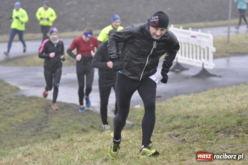 Zdjęcie w galerii na portalu naszraciborz.pl: IV Bieg Nadodrzański zainaugurował cykl 4BiegiRacibórz FOTO i WIDEO wiadomości z regionu