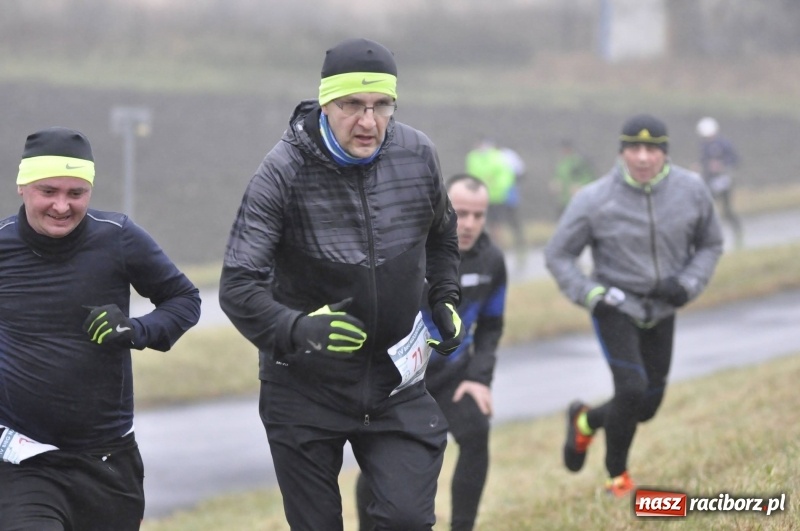 Zdjęcie w galerii na portalu naszraciborz.pl: IV Bieg Nadodrzański zainaugurował cykl 4BiegiRacibórz FOTO i WIDEO wiadomości z regionu