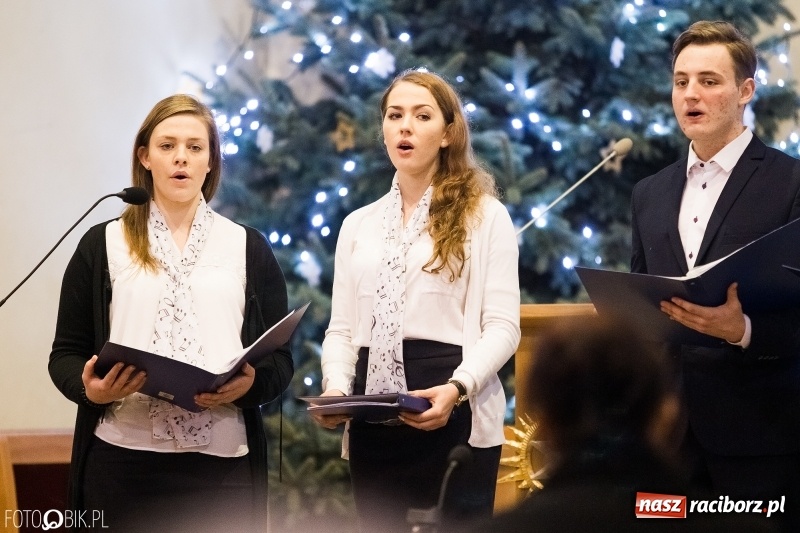 Zdjęcie w galerii na portalu naszraciborz.pl: Koncert charytatywny dla Asi Schinke w Studziennej wiadomości z regionu